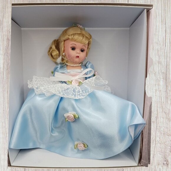 Madame Alexander Vtg Sleeping Beauty Collectible Doll 30680 In Box With Blonde - Picture 1 of 5